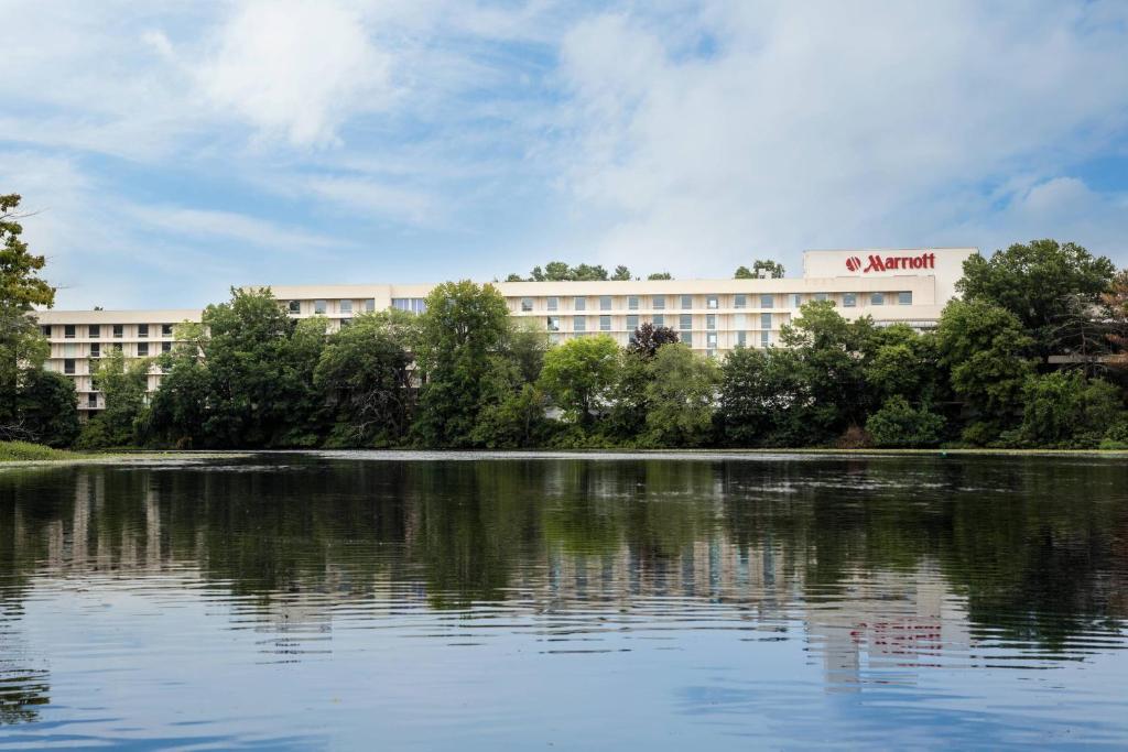 Boston_Marriott_Newton Exterior of the Boston Marriott Newton with water-front view