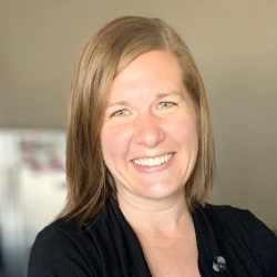 Alyssa's headshot